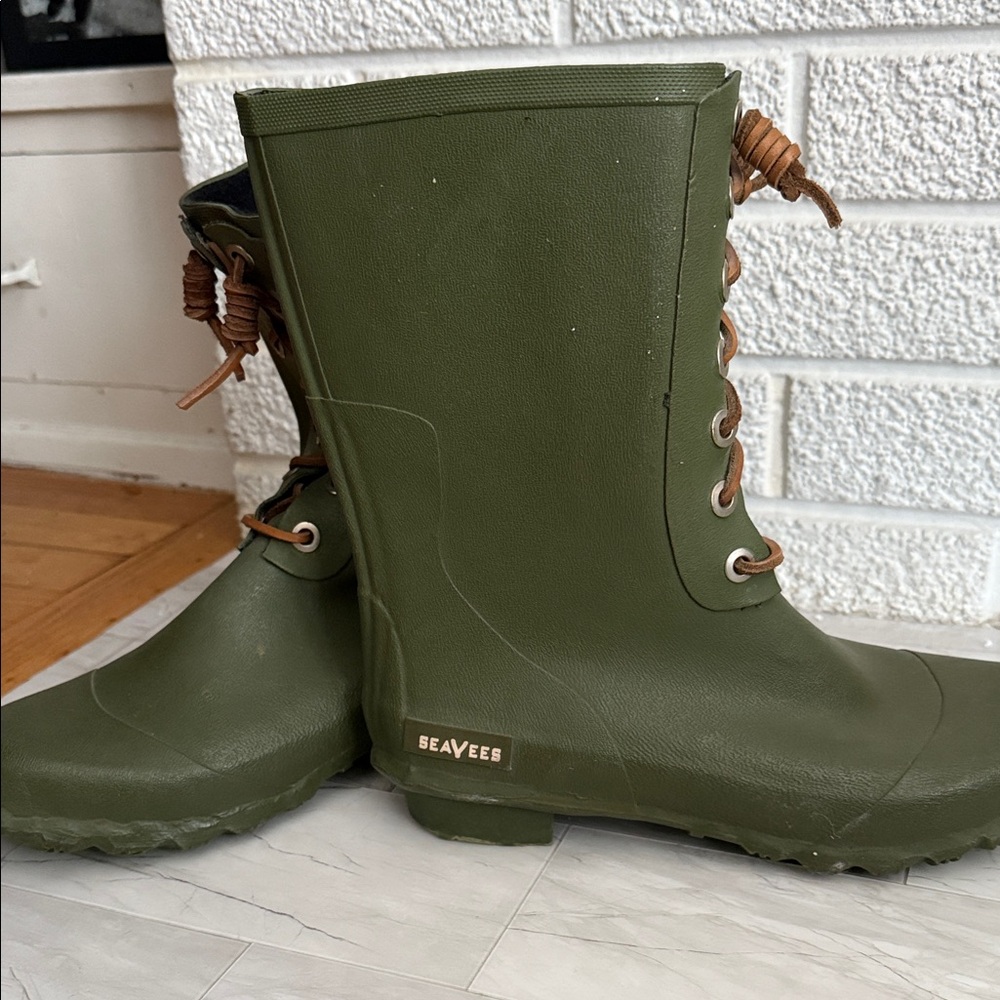 SeaVees Women's Olive Lace-Up Rain Boots - Picture 1 of 6